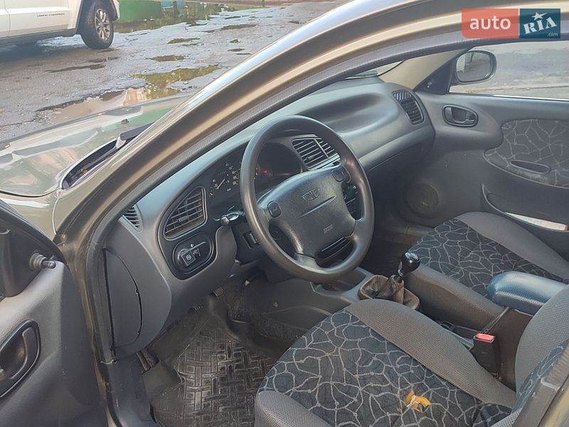 Седан Daewoo Lanos 2003 в Києві