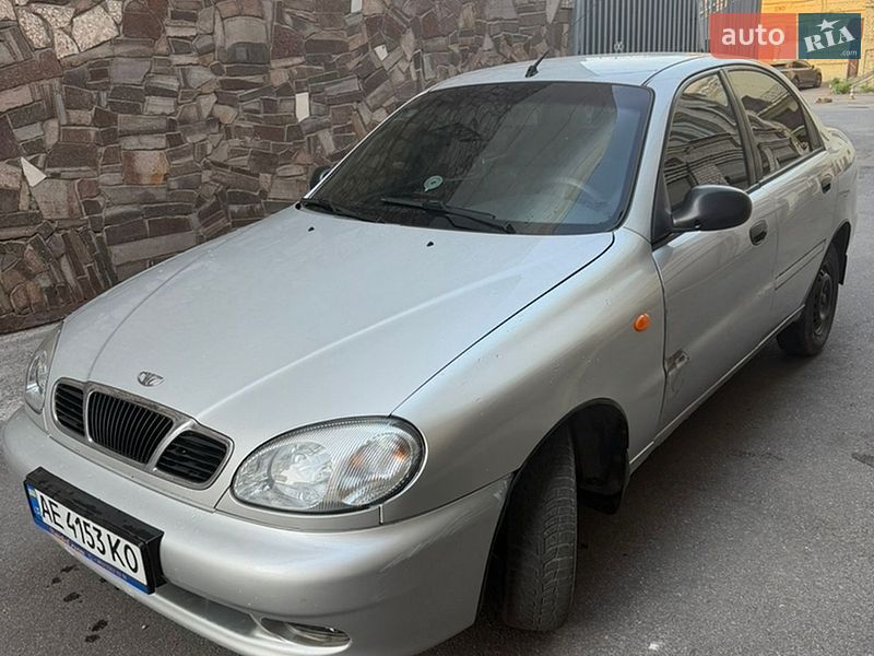 Седан Daewoo Lanos 2004 в Днепре