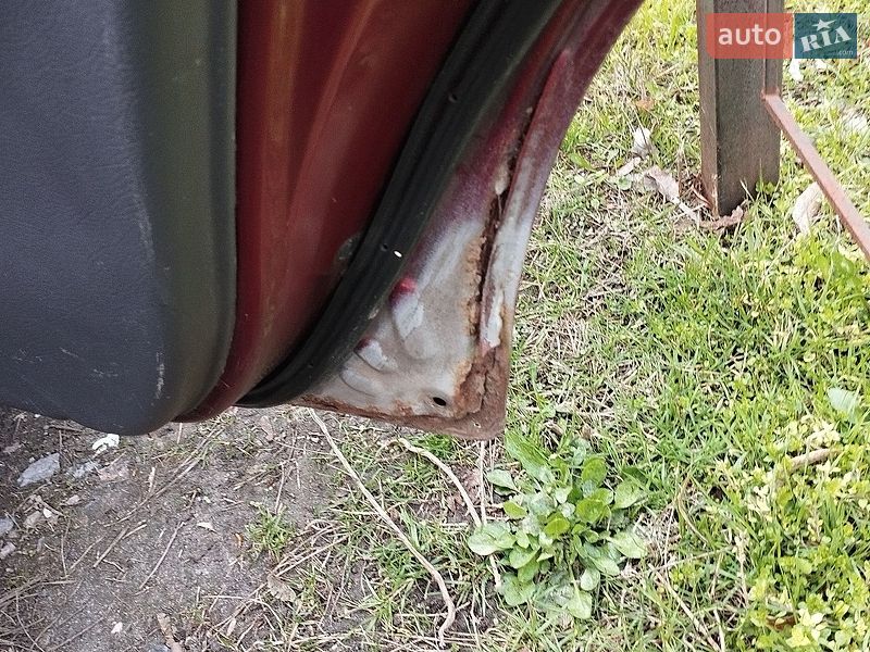 Седан Daewoo Lanos 1998 в Киеве