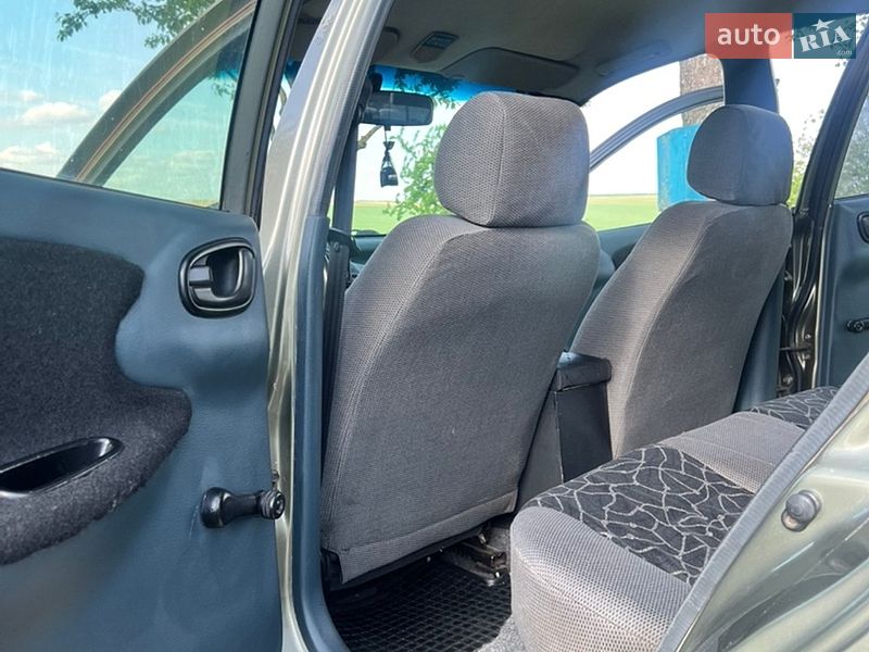 Седан Daewoo Lanos 2003 в Луцьку