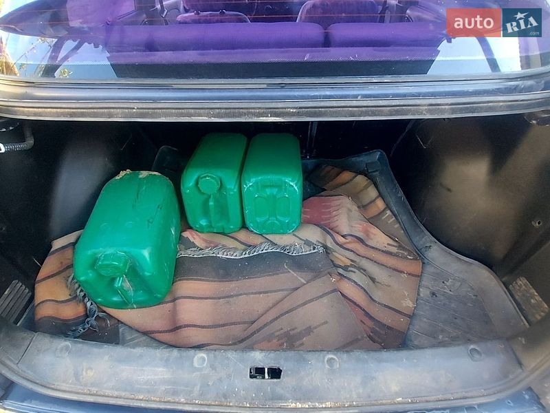 Седан Daewoo Lanos 2003 в Дружбі