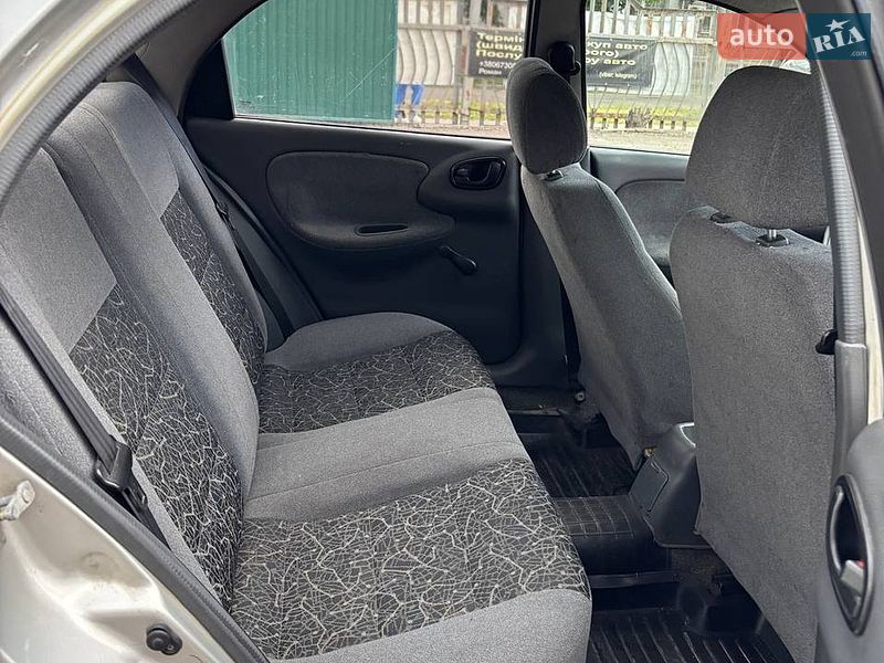 Седан Daewoo Lanos 2006 в Запорожье