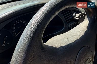 Седан Daewoo Lanos 2002 в Харькове