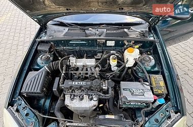 Седан Daewoo Lanos 2003 в Черновцах