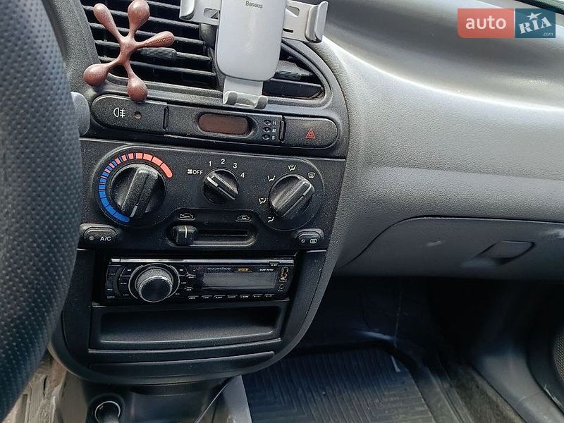 Седан Daewoo Lanos 2006 в Ананьїві