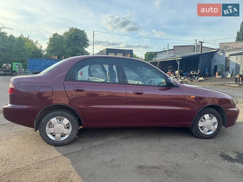 Седан Daewoo Lanos 2002 в Житомирі