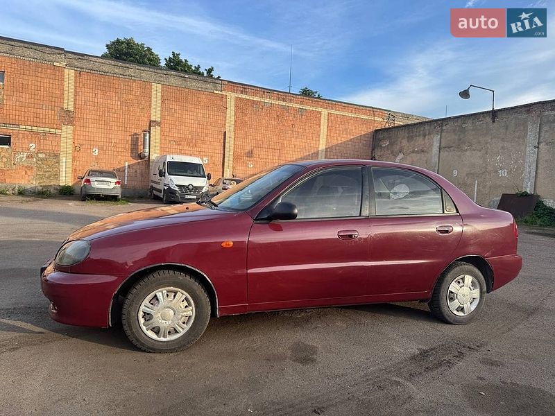 Седан Daewoo Lanos 2002 в Житомирі