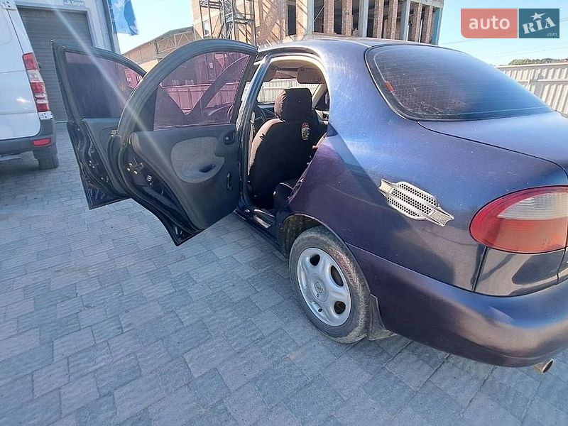 Седан Daewoo Lanos 2006 в Чернівцях