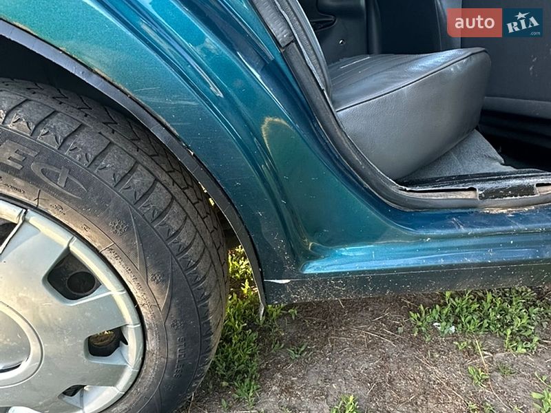 Седан Daewoo Lanos 1999 в Валках