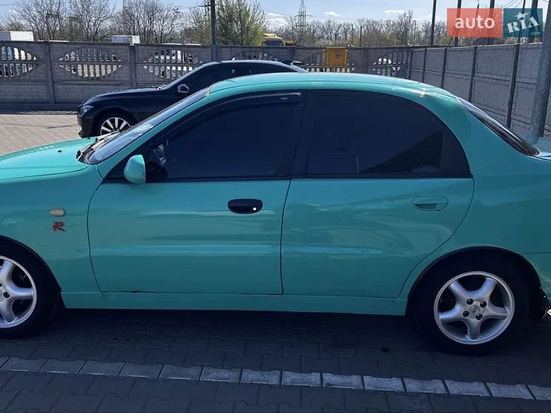 Седан Daewoo Lanos 2005 в Кривом Роге