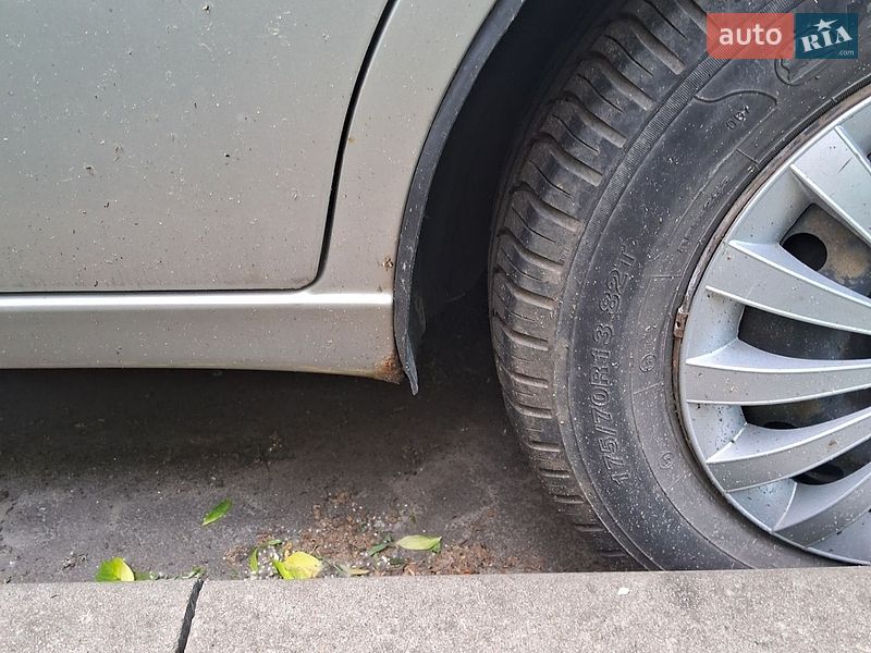 Седан Daewoo Lanos 2006 в Киеве
