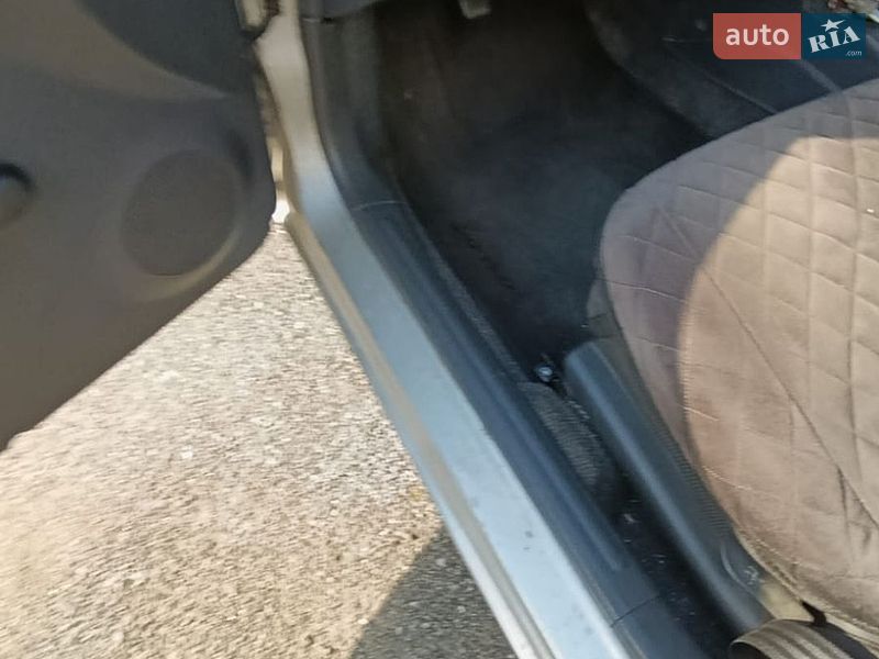 Седан Daewoo Lanos 2004 в Тернополі