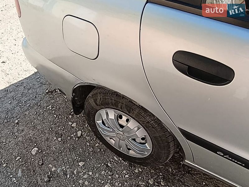 Седан Daewoo Lanos 2004 в Тернополі