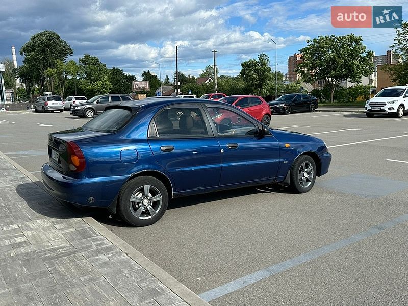 Седан Daewoo Lanos 2005 в Києві
