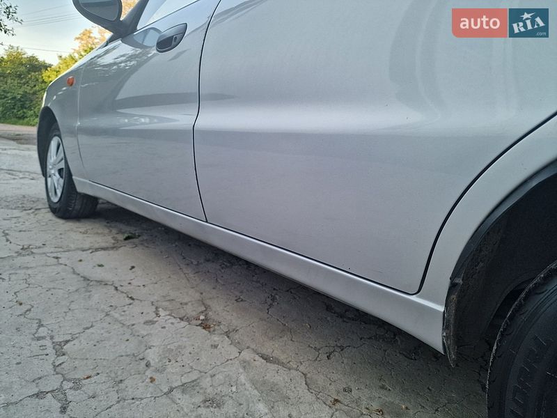 Седан Daewoo Lanos 2008 в Хороле