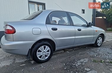 Седан Daewoo Lanos 2008 в Хороле