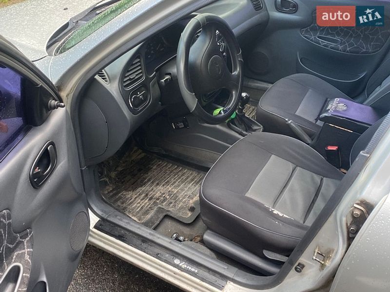 Седан Daewoo Lanos 2002 в Полтаве