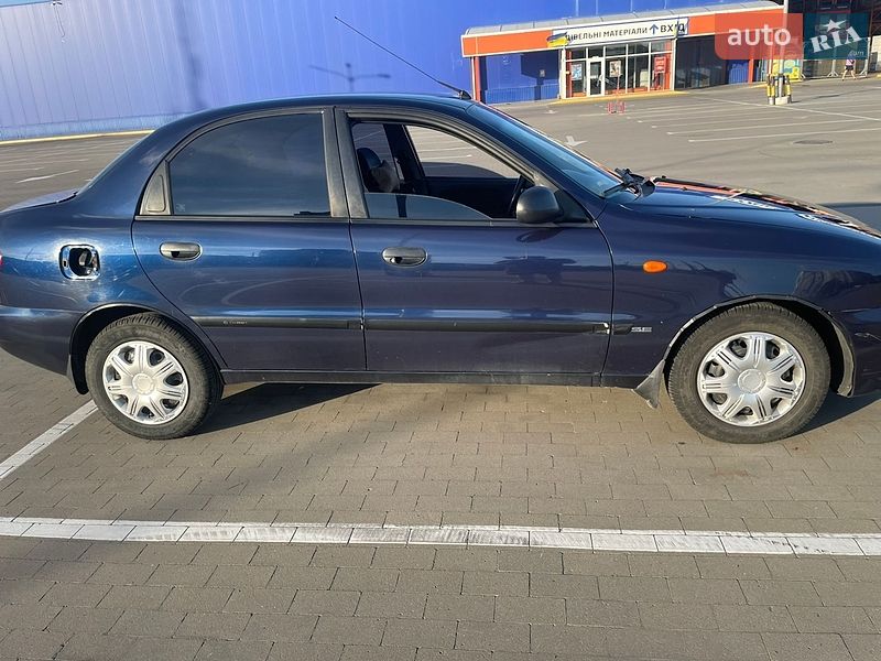 Седан Daewoo Lanos 2003 в Сумах