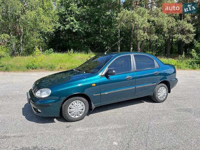 Седан Daewoo Lanos 2005 в Полонному