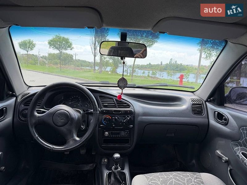 Седан Daewoo Lanos 2003 в Гайвороні