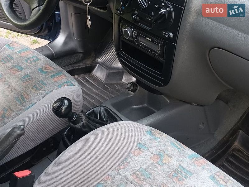 Седан Daewoo Lanos 2005 в Попельне
