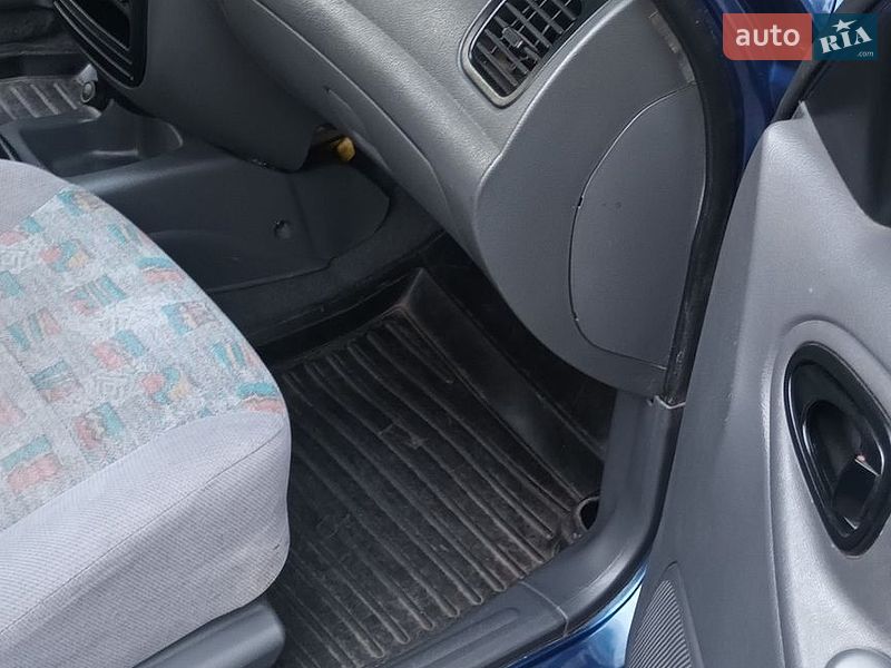Седан Daewoo Lanos 2005 в Попельне