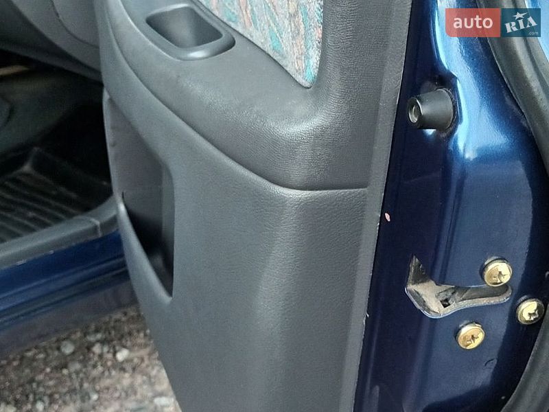 Седан Daewoo Lanos 2005 в Попельне