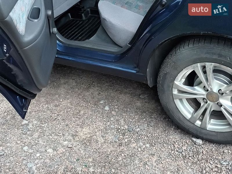 Седан Daewoo Lanos 2005 в Попельне