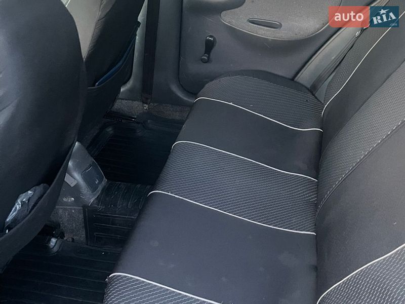 Седан Daewoo Lanos 2006 в Луцьку