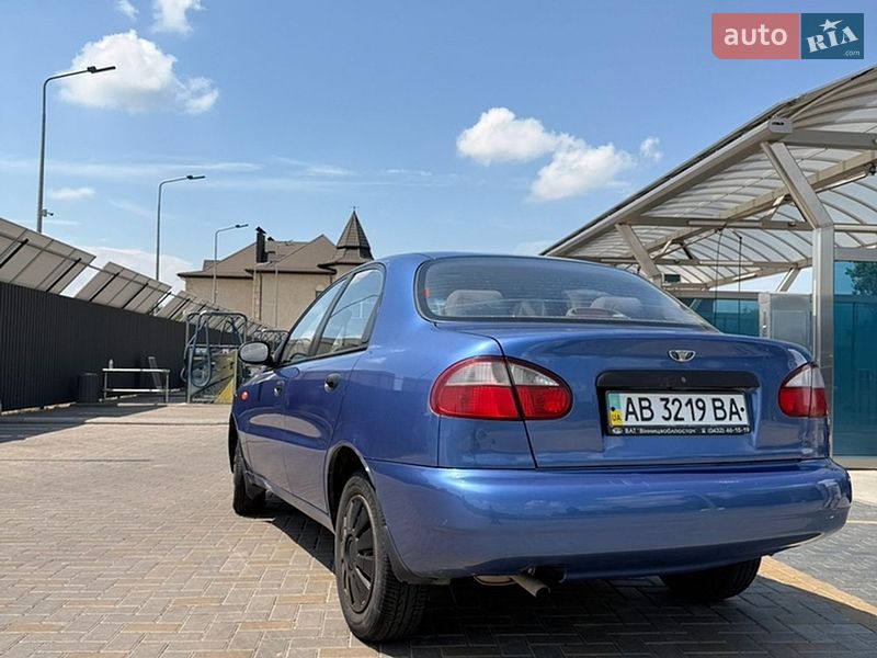Седан Daewoo Lanos 2008 в Лозовій