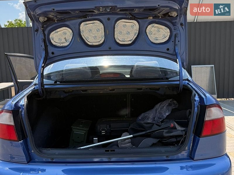 Седан Daewoo Lanos 2008 в Лозовій