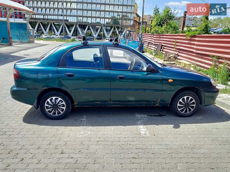 Седан Daewoo Lanos 2006 в Львові