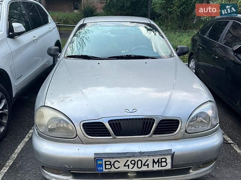 Седан Daewoo Lanos 1998 в Новому Розділі