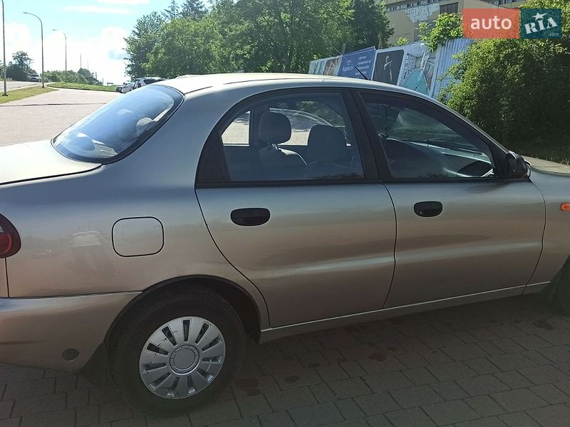 Седан Daewoo Lanos 2008 в Трускавці