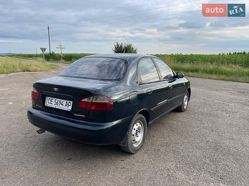Седан Daewoo Lanos 2004 в Хотині