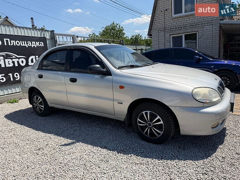 Седан Daewoo Lanos 2002 в Запорожье