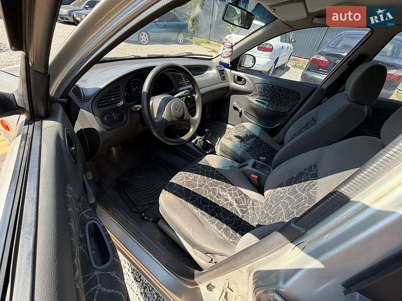 Седан Daewoo Lanos 2002 в Запорожье