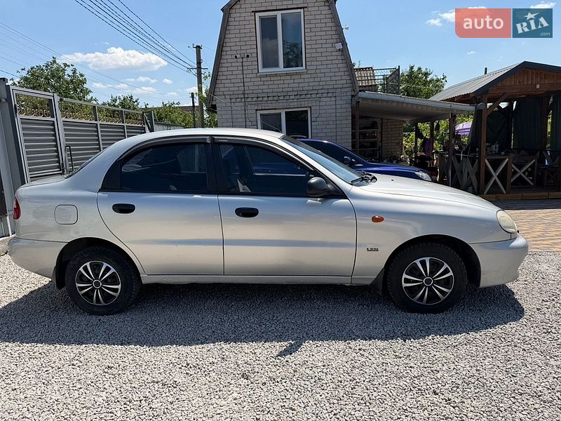 Седан Daewoo Lanos 2002 в Запорожье