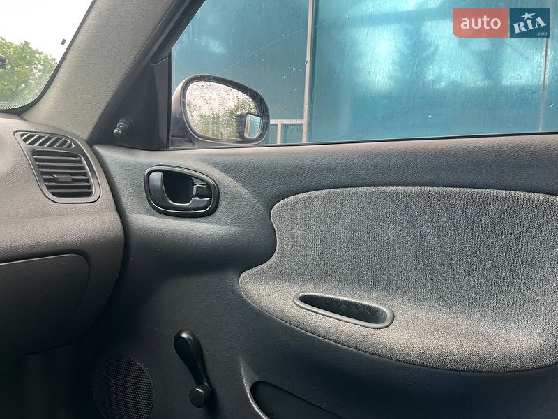 Седан Daewoo Lanos 2006 в Львове