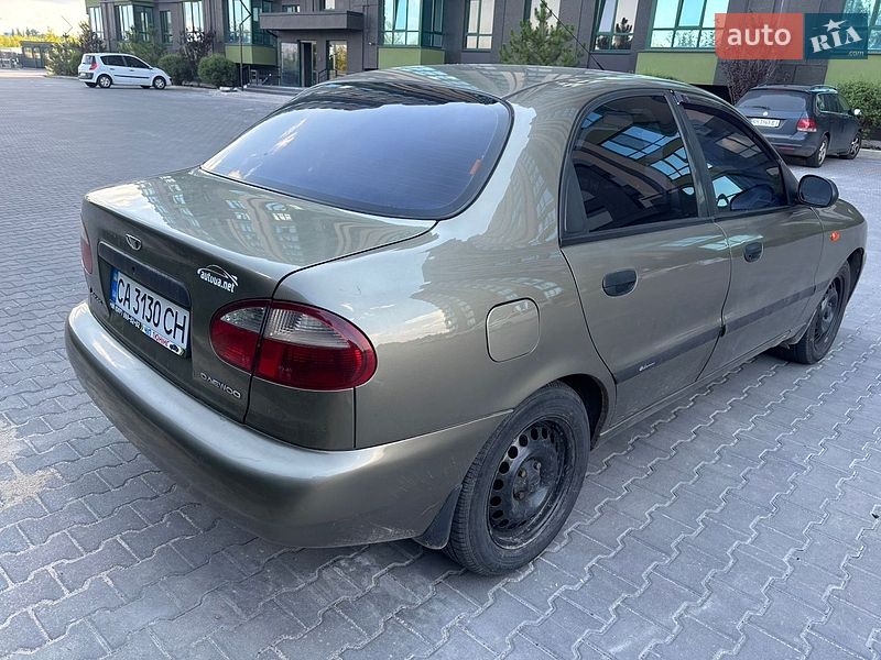 Седан Daewoo Lanos 2003 в Софіївській Борщагівці