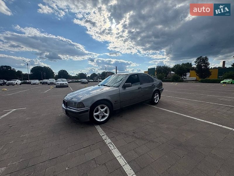 Седан Daewoo Lanos 2002 в Житомирі