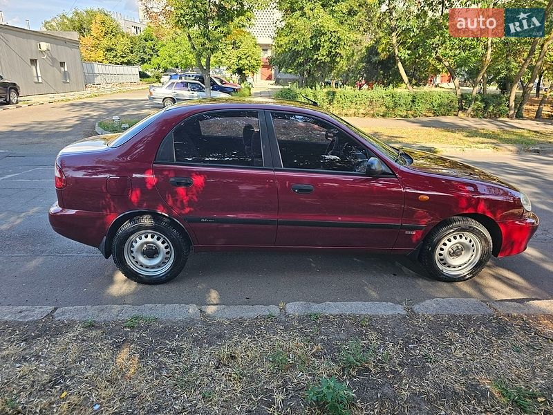 Седан Daewoo Lanos 2006 в Миколаєві