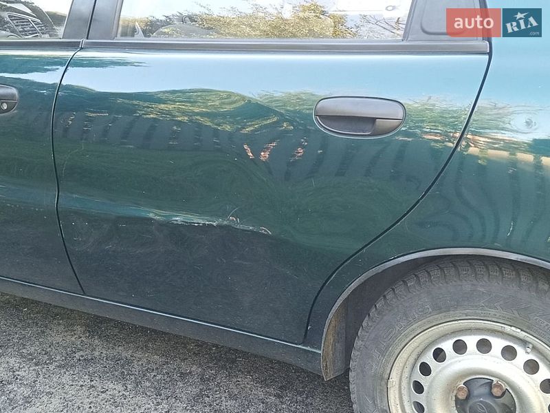 Седан Daewoo Lanos 2004 в Кам'янці-Бузькій