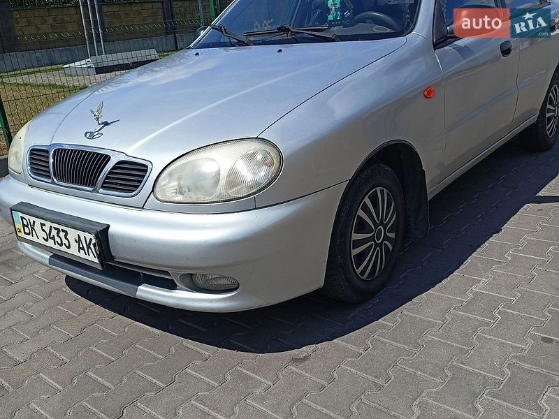 Седан Daewoo Lanos 2008 в Дубні