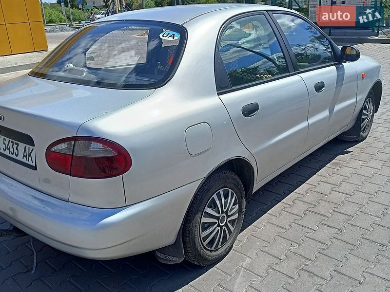 Седан Daewoo Lanos 2008 в Дубні