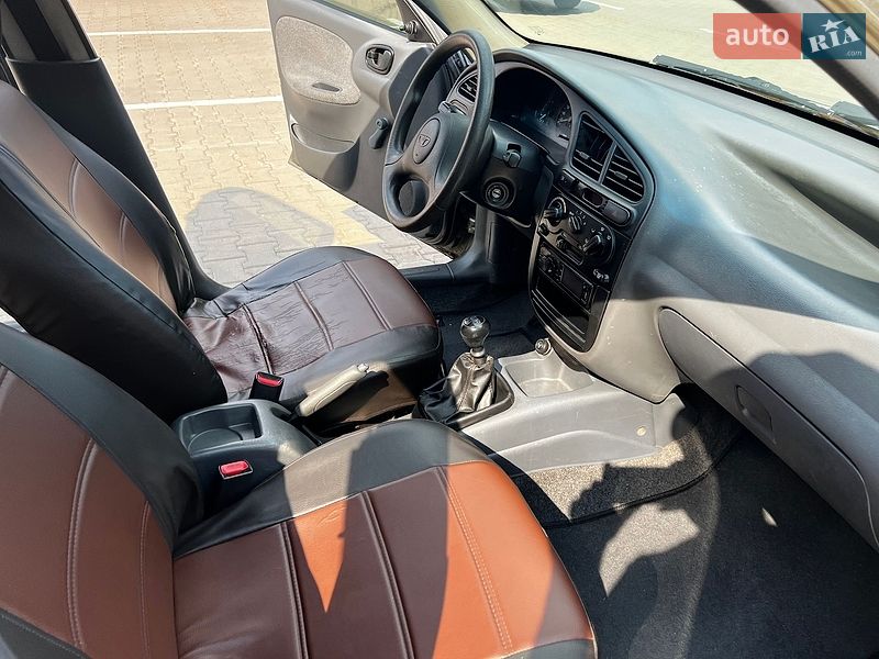 Седан Daewoo Lanos 2004 в Києві