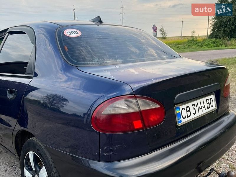 Седан Daewoo Lanos 2003 в Варві