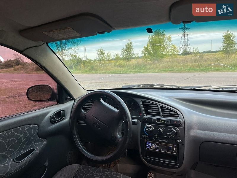 Седан Daewoo Lanos 2003 в Варві