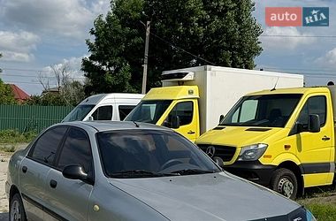 Седан Daewoo Lanos 2002 в Дніпрі