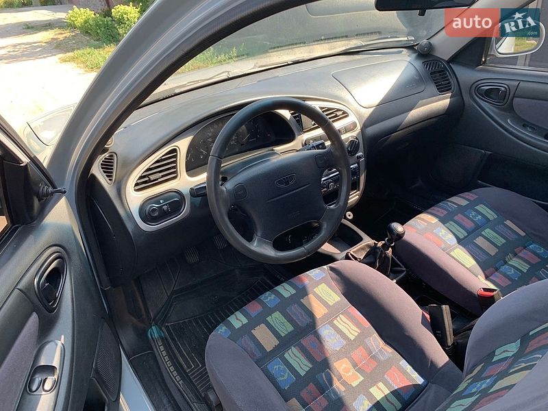Хетчбек Daewoo Lanos 2003 в Дніпрі